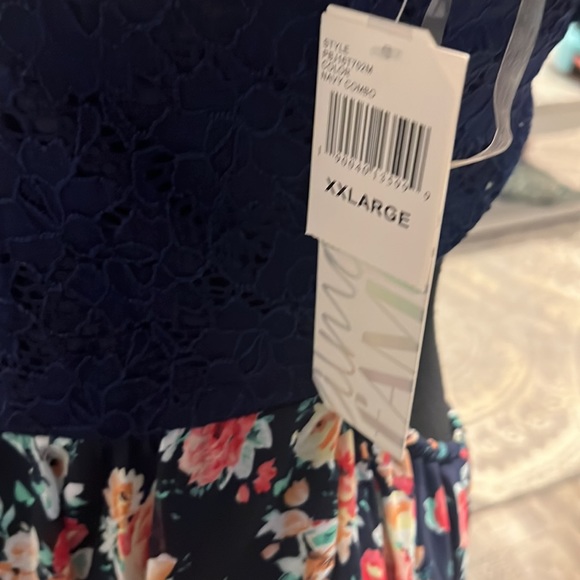 Strapless Navy and Flowery Dress with open back plus size XXL NWT - Picture 7 of 9